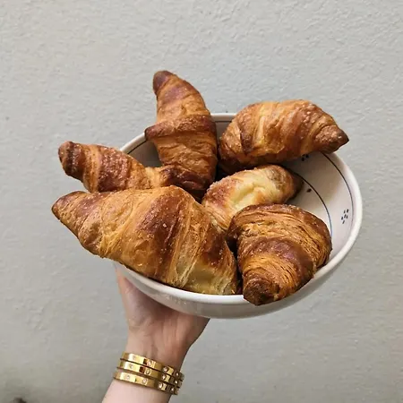 Morello 3* مارينا دي بيسكولوس