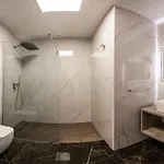 Morello 佩斯科勒海滨